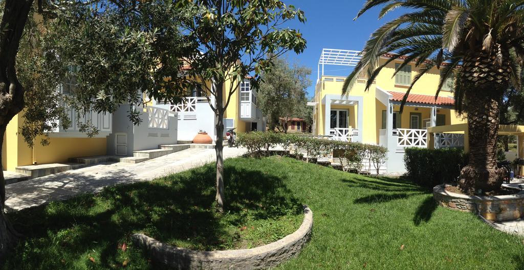 Sea Sun Aparthotel Plomari Buitenkant foto